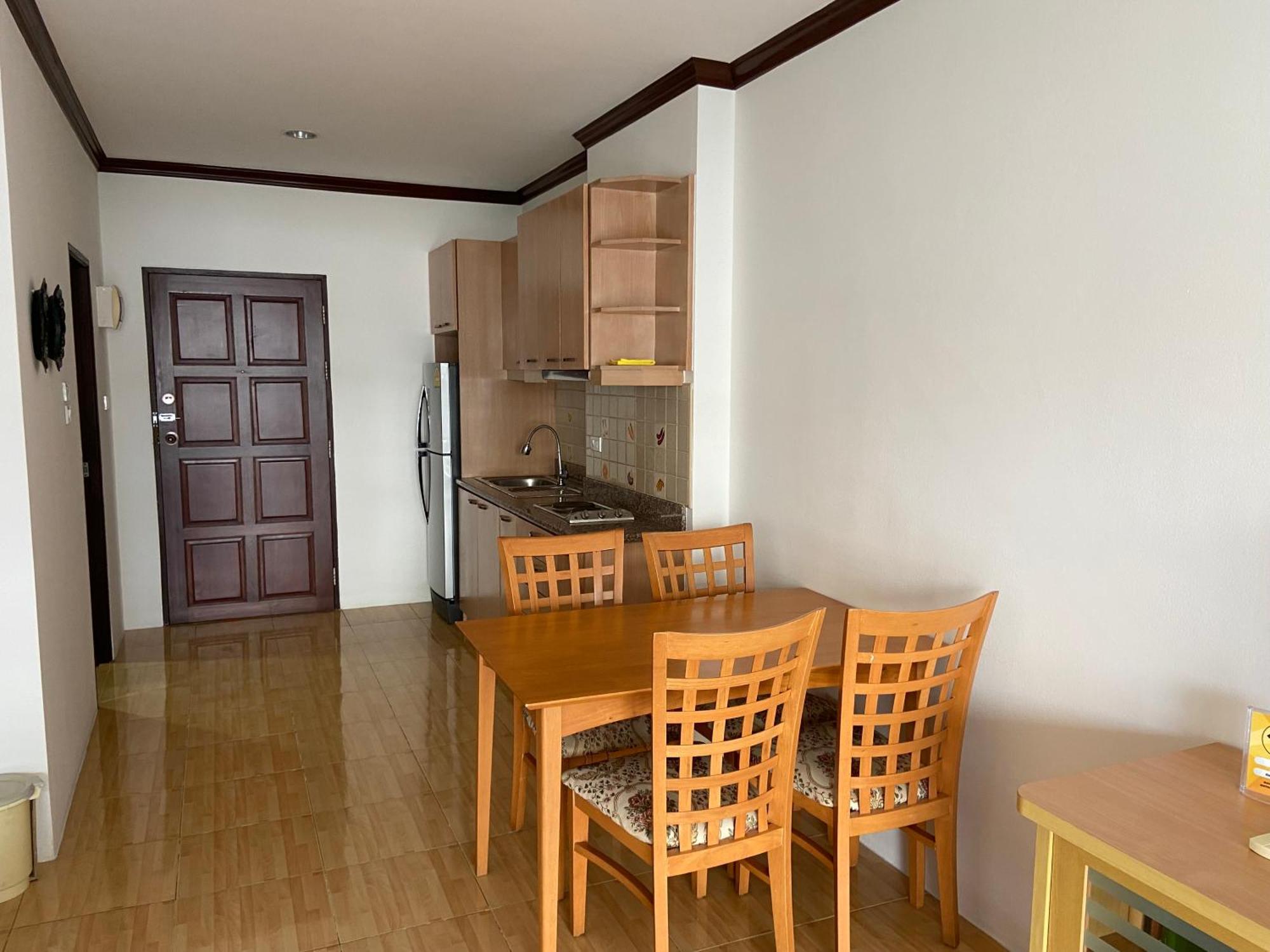 View Talay 5 At Nong Apartment Pattaya Eksteriør billede